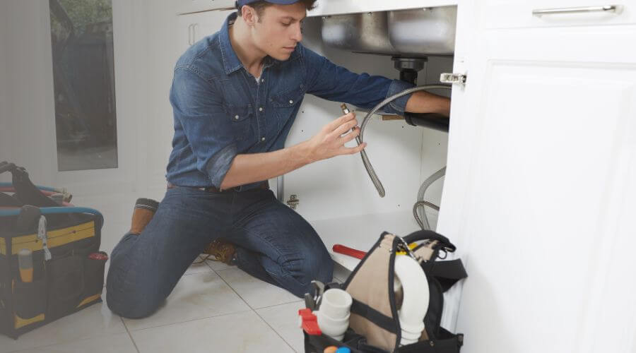 Local tankless water heater installation in Snyder, NE